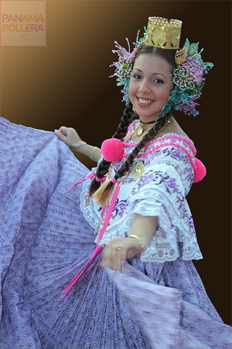 Pollera Montuna Santeña de color morado
